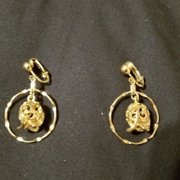 Sarah Coventry Locket and Earrings - Picture 4 of 6